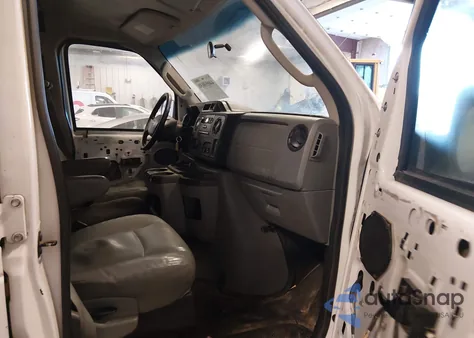 2012 Ford E-250 Commercial z USA, uszkodzony, nr VIN 1FTNE2EWXCDB32227